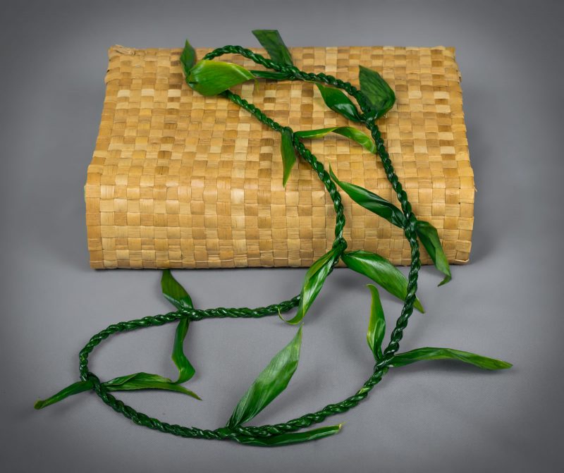Ti Leaf Lei - Single